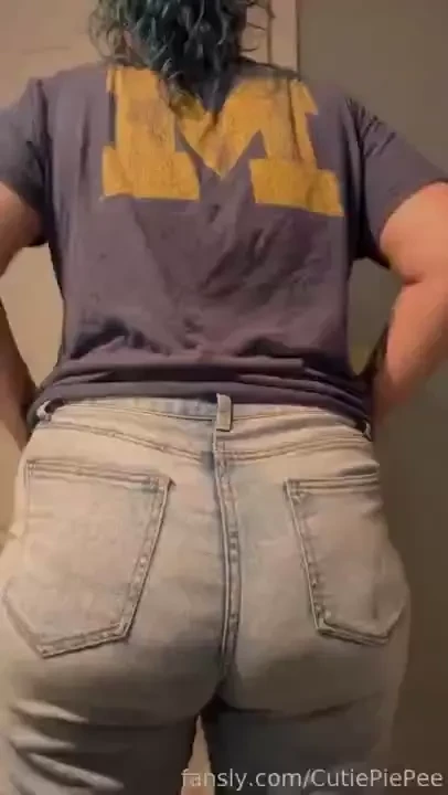 Toot toot fart farting farts gassy 