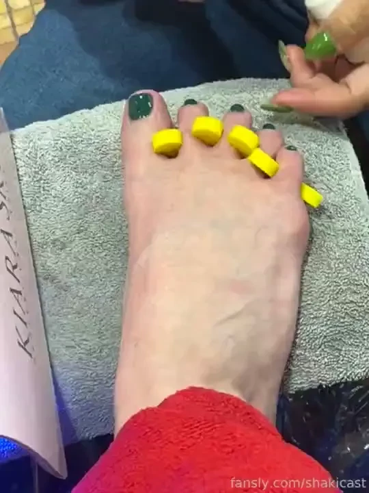 I went to get a pedicure today as a christmas gift to myself with the part 2 
