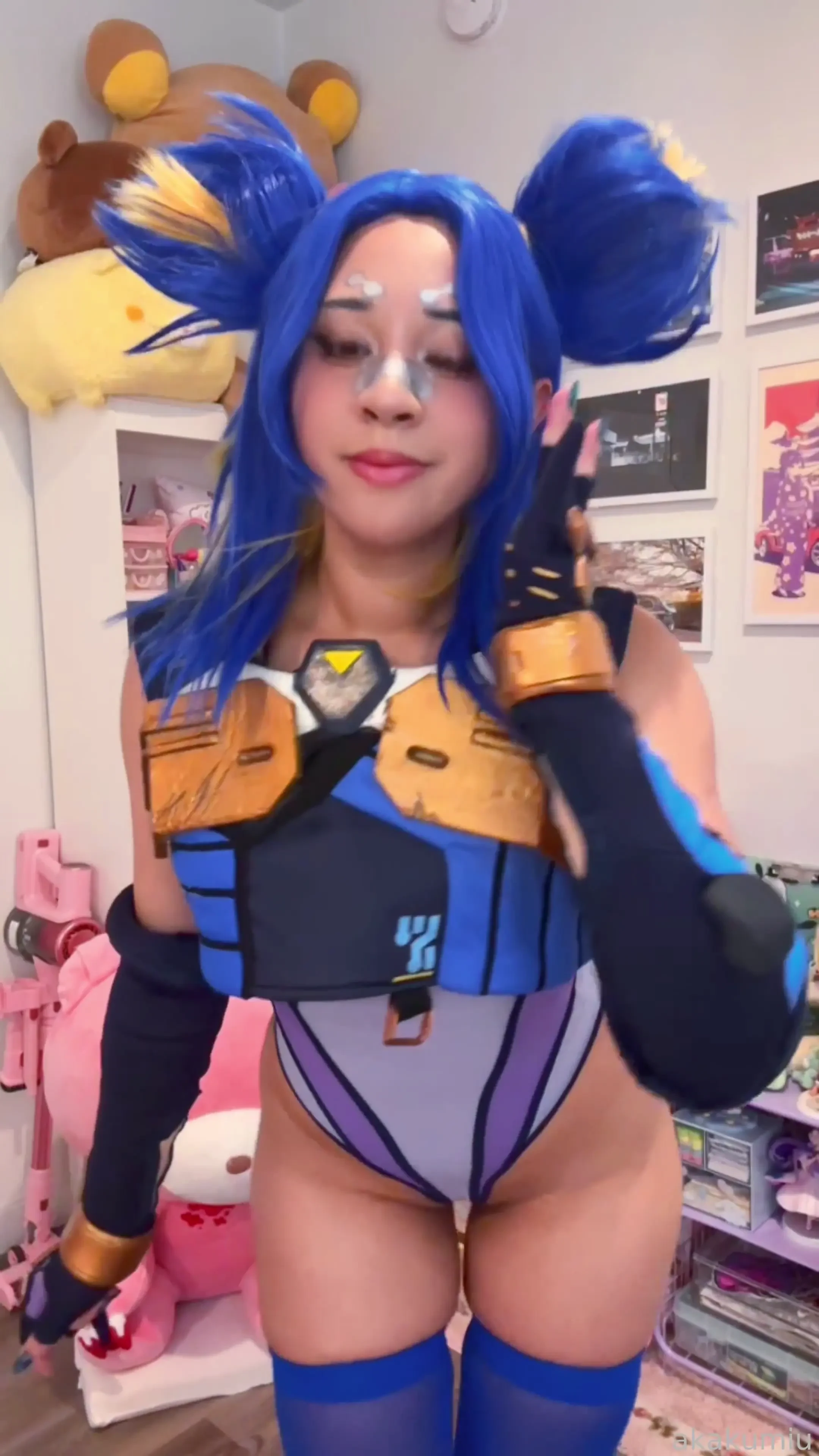 Neon valorant cosplayyy finally i ve had this outfit sitting in my 