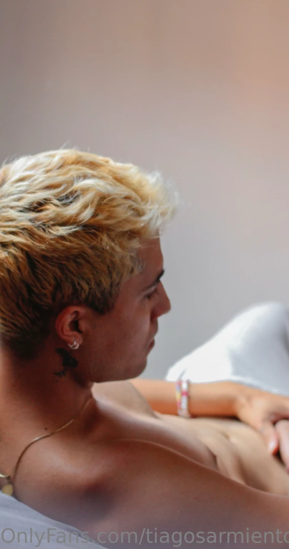 En el nuevo only pueden ver mis huevos enteros y m s https onlyfans 