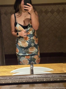 Hotbusymomma young boobs tits longhair brunette milf mommy ass pussy