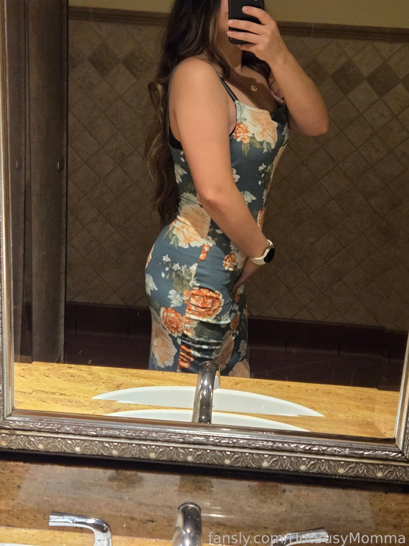 Hotbusymomma young boobs tits longhair brunette milf mommy ass pussy part 2 