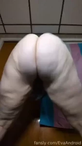 I was commissioned to make a joi vid and i thought that i would show part 2