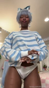 Pop pop pop pop pop this song used to be everywhere on tiktok tiktok
