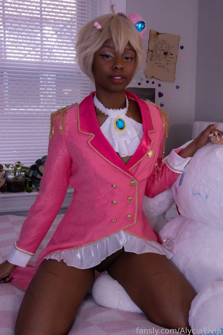 Prince peach is the best boy lt 3 hope these pics make your dick sore part 1 