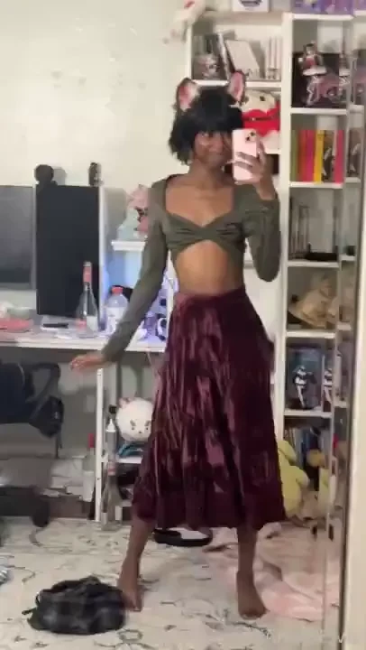 Skirt from a giveaway bin for peeps at my place 3c 