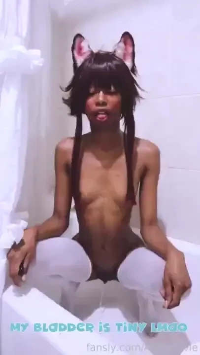 Pisspisspiss come here boy lt 3 fyp ebony piss petplay puppy nonbinary 