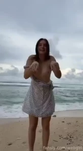 Love making tik toks like this fyp ass bigass boobs teen young