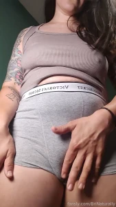 When you send me dick pics and fill my inbox with smut wetspot