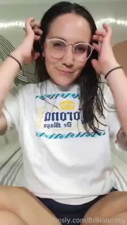 My favorite kind of wettshirt lactation milk handmilking milfnextdoor 