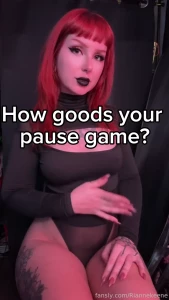 I love this game redhead emo alt egirl blacklipstick thighs pausegame