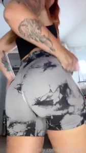 Some post workout booty smacking for you fyp yogapants gymshorts