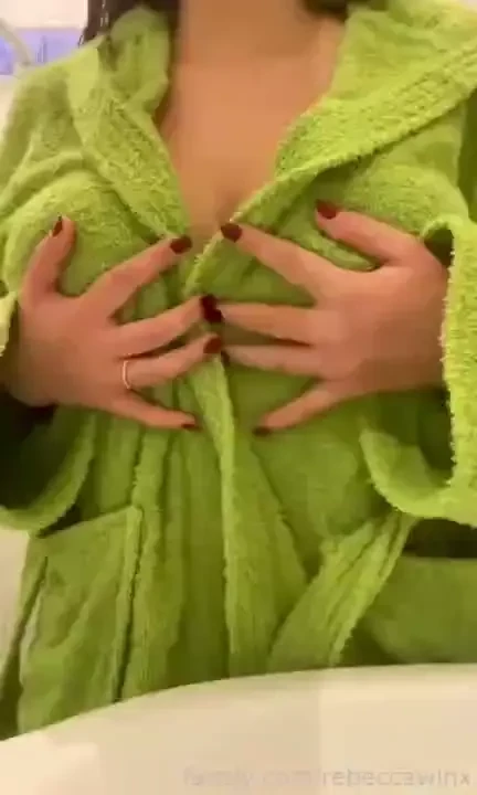 Fyp pussy wet wetpussy shavedpussy tightpussy lips flash flashingpussy 