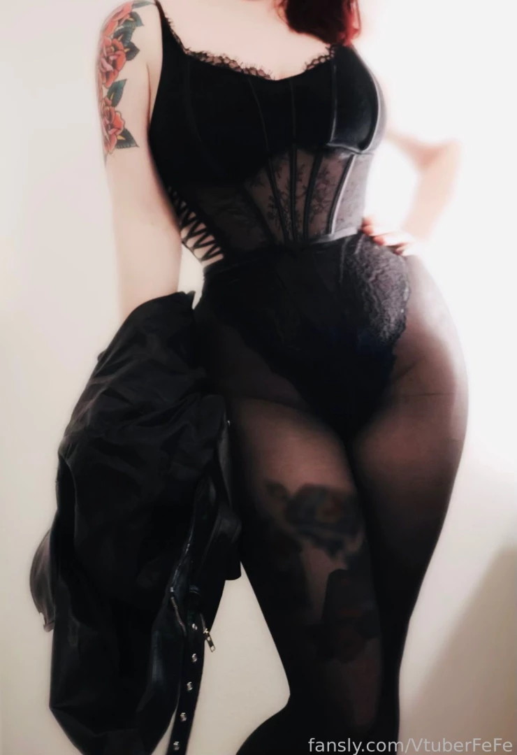 Hey boys how much would you give to spend the night with me lewdtuber 