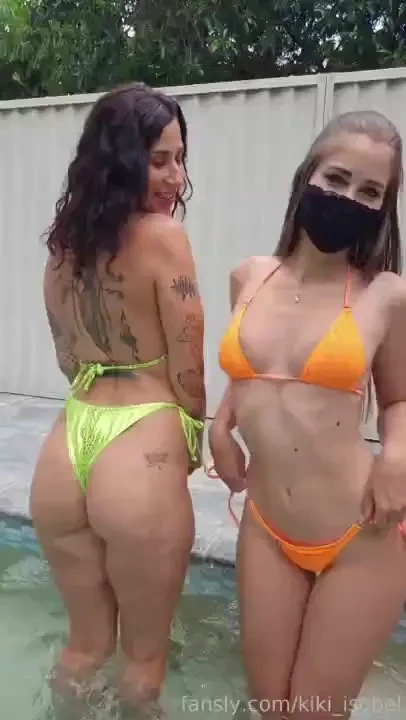 Front or back skye_yasmin2 jiggle pawg hot boobs ass clap lesbians 