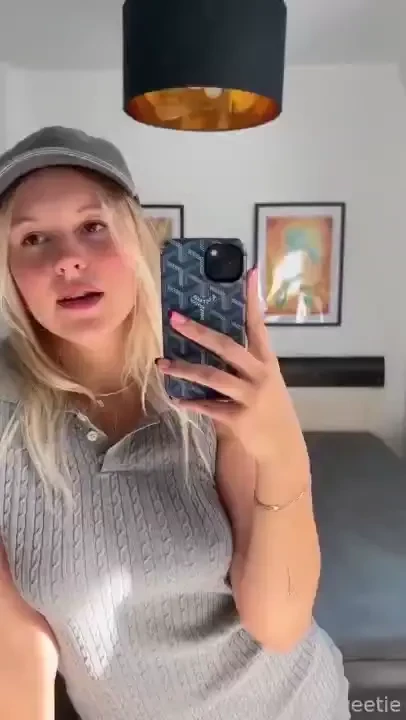 Do i seem like the kind of sweet you would like to bite or am i just a 