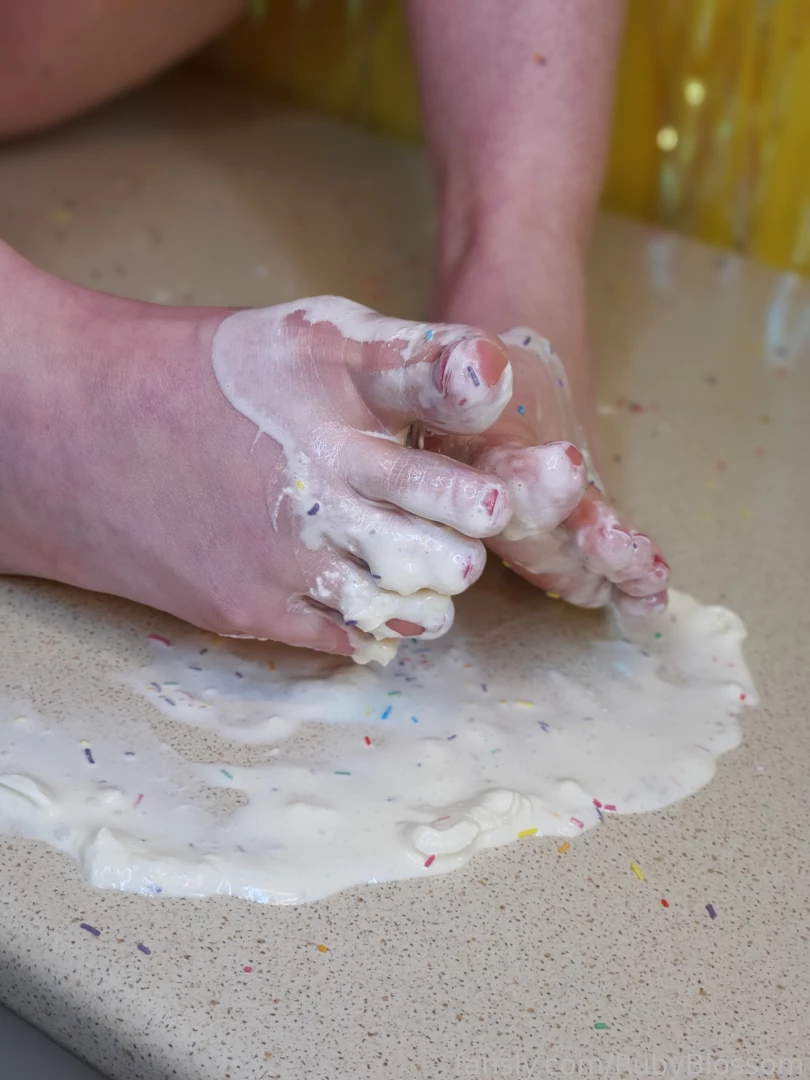 Whipped cream sprinkles and a destroyed cupcake part 8 