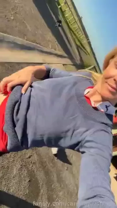 Watch me jiggle my lil boobs petite horsegirl littletits blonde 