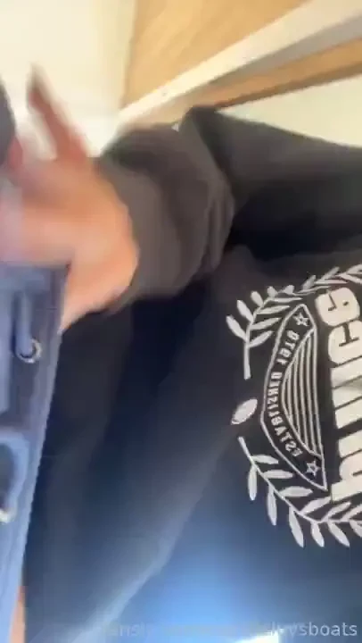 Just doing some admin in my trackies when a good boy paid me for a 