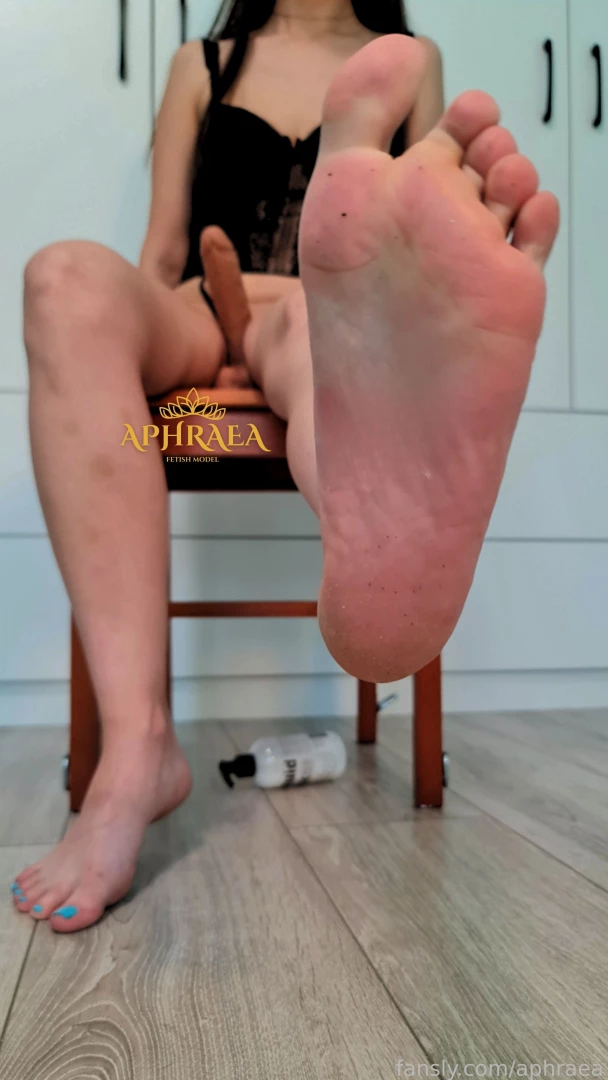 527976261767671808 part 16 