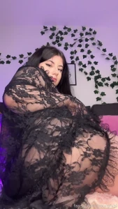 Wanna spank me egirl hugeass gothgirl paleass