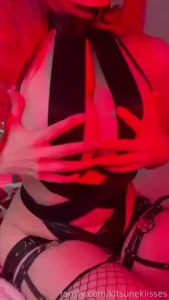 Come into the red room and let me tease you all night long you should