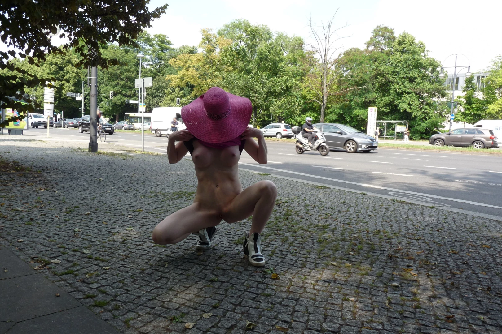 Flashing in budapest amp berlin caught by a cyclist he had a big smile part 3 