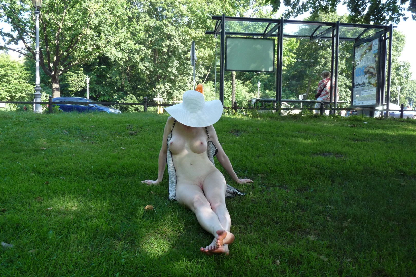 Flashing in budapest and berlin so here s the last photoset from that part 12 