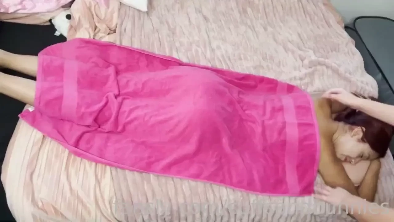 More role-play time this time i visit a spa to get a sensual full body 