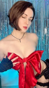 Resident evil 3 remake jill valentine finally good gifts from the