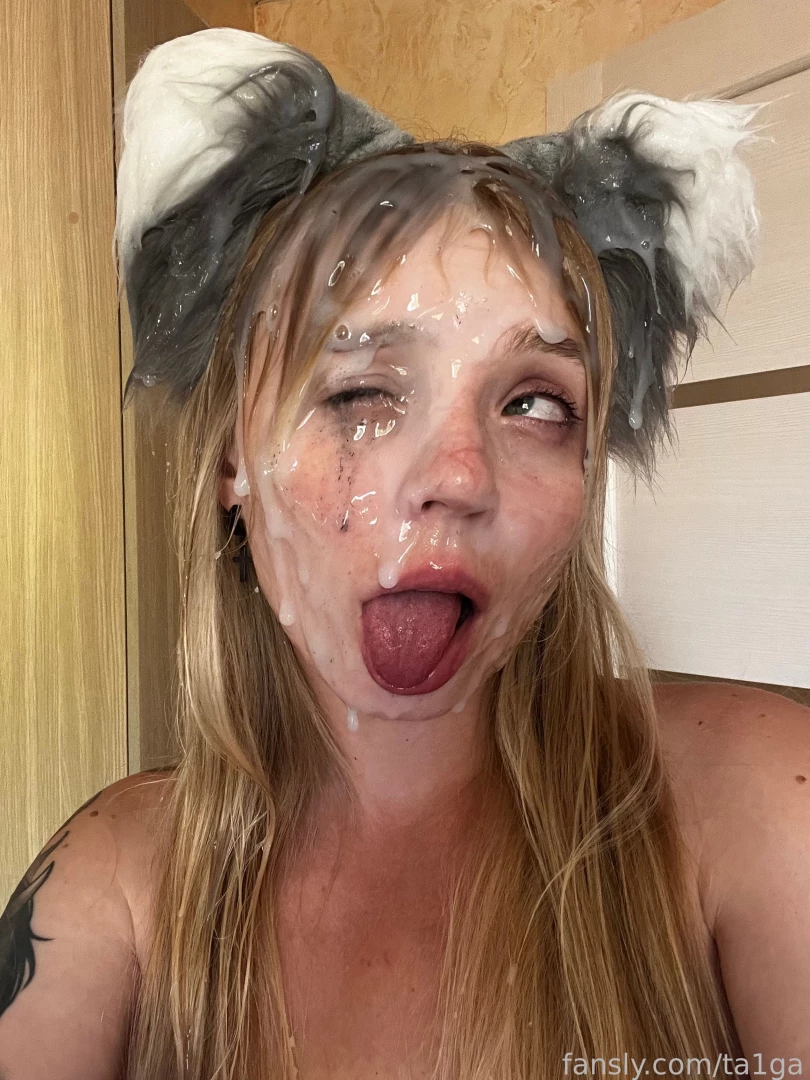 Just look at this my whole face eyes and ears are covered in cum 