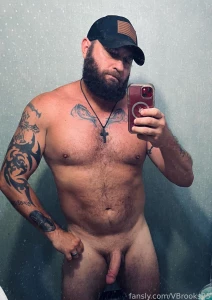 Daddy veteran muscular bodybuilder buff hubby