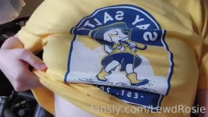 Uwu free tiddy drop should i start streaming on fansly i been debating