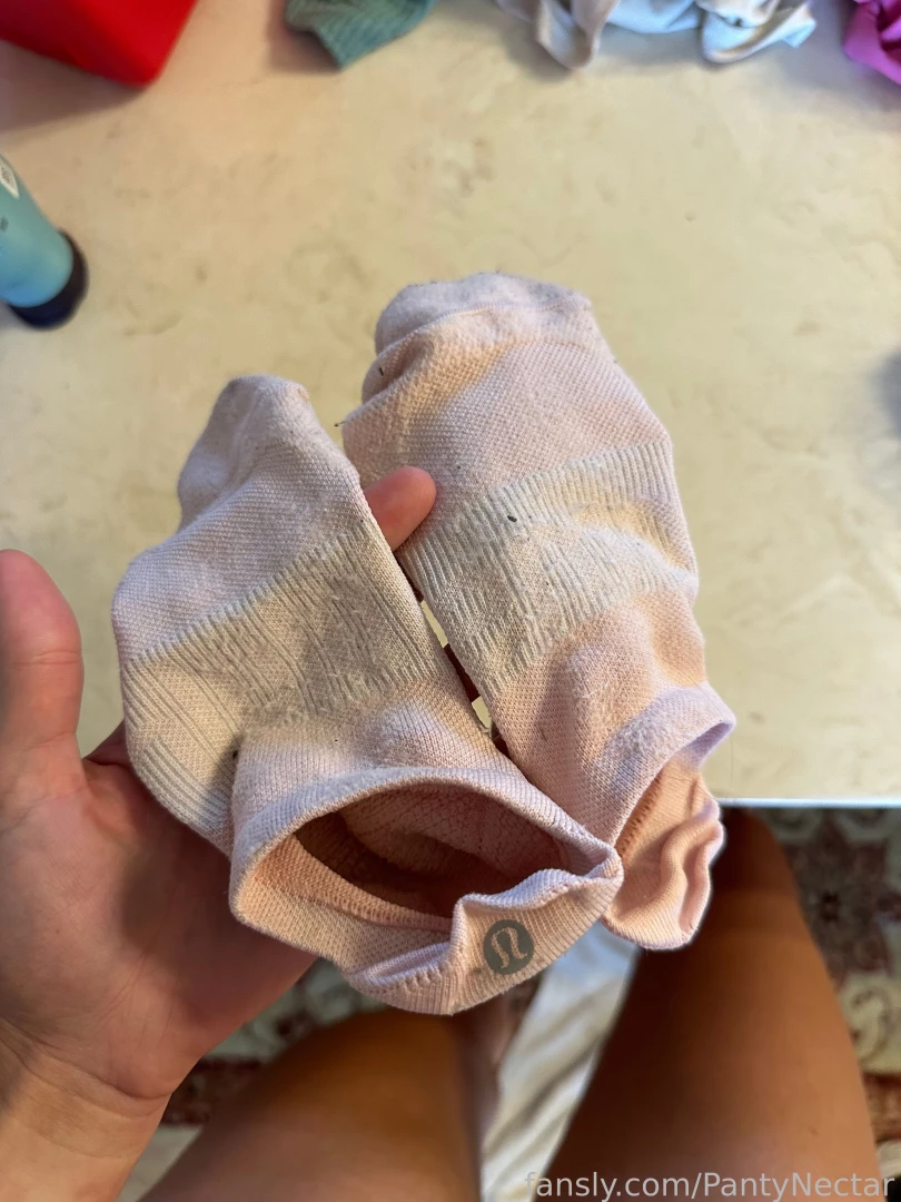 Dirty sweat soaked run socks lululemon socks dirtysocks sweaty 