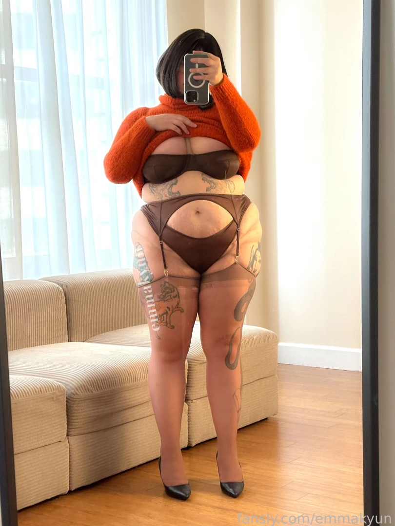 Velma selfies for your feed did you notice the hidden plug hehehe i part 11 