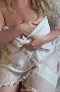 Good morning baby i took this video last night after i got out of the