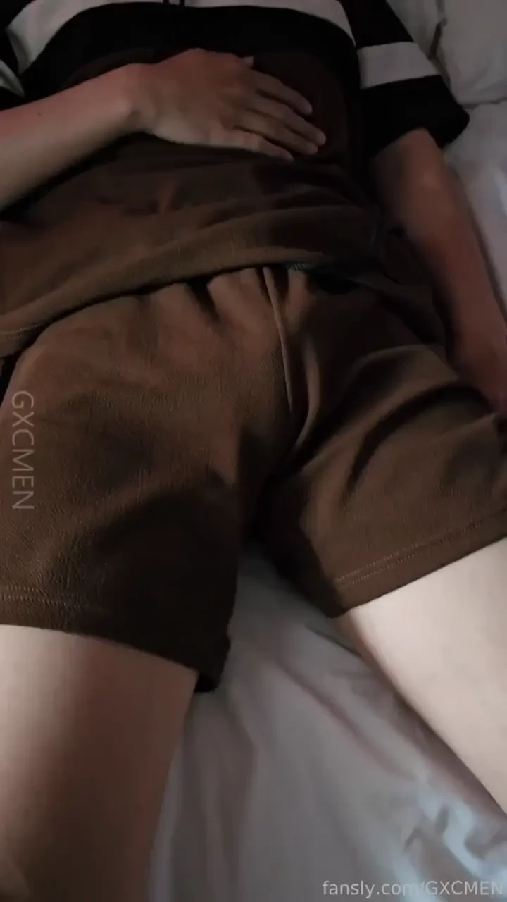 Full video gxcmen gxc233 gxcumming asian bulge tease friend dorm 