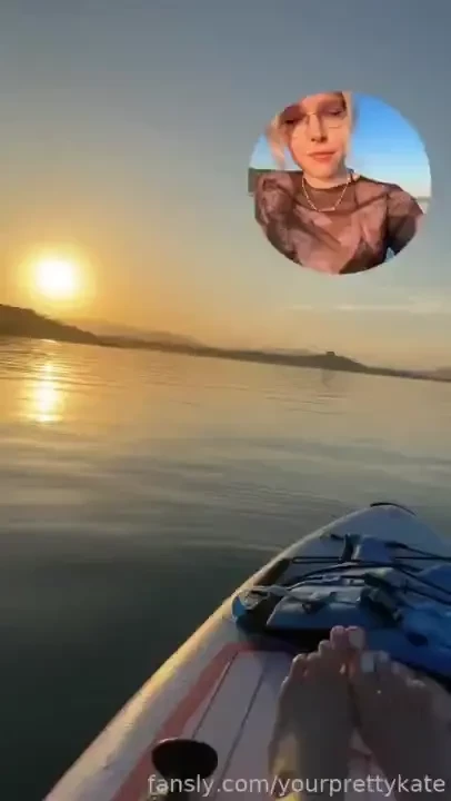 I just decided to share with you this beautiful sunset on a sup board 