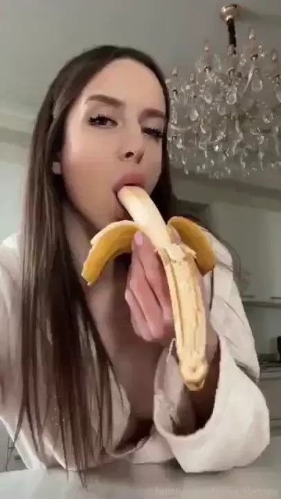 Imagine this is your dick and im playing with it sexy fyp banana part 1 