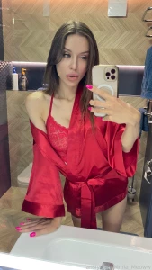 Hey guys i have a question sexy dressing gown or sweatpants and a