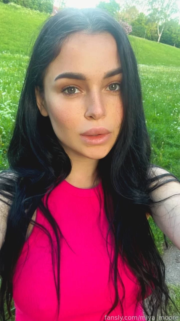 Hi today i decided to spend some time outdoors and it was absolutely 