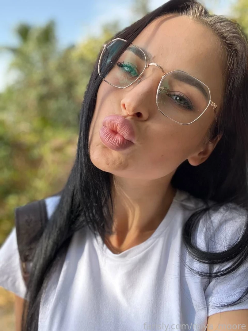 Today i want to send an air kiss to every corner of this beautiful 