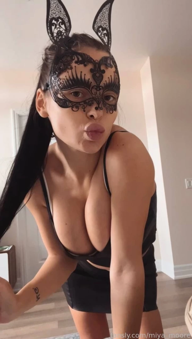 Today i m dreaming of a masquerade where we will all hide behind 