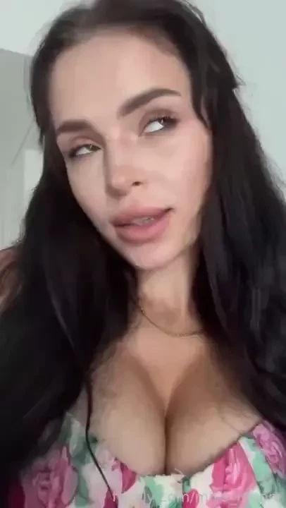 Hey guys today i feel like a ray of sunshine the sun is shining the 