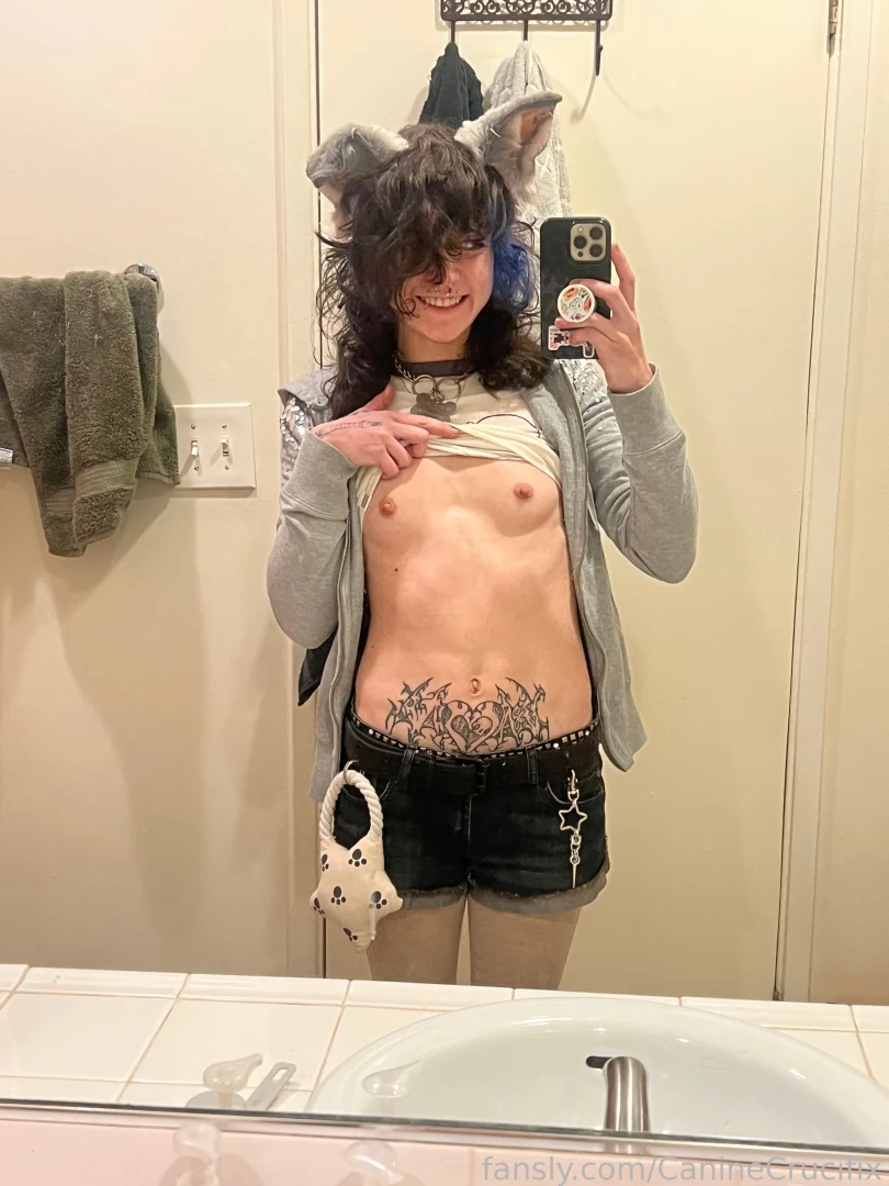 Do u like my outfit today 33 emo furry femboy puppy petplay trans 
