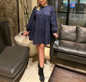 A photo of me on my date last night i got fucked in the bathroom after