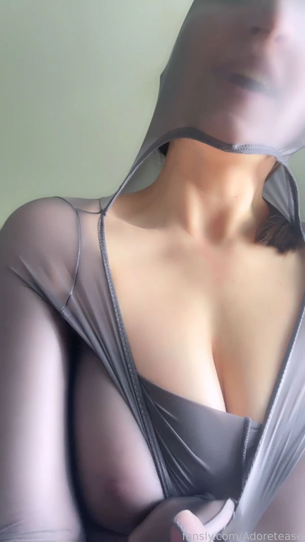 My first encasement suit with hood feels like an iron man from the part 8 