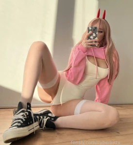 Yummm fyp cosplay asian butt ass legs power pinkhair stockings tights part 3