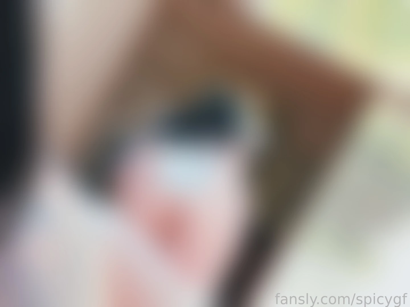 Just a lil peek from behind for my extra spicy babes 