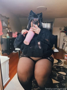 Bizkit gets curious when i m taking content say hiii happy hump day